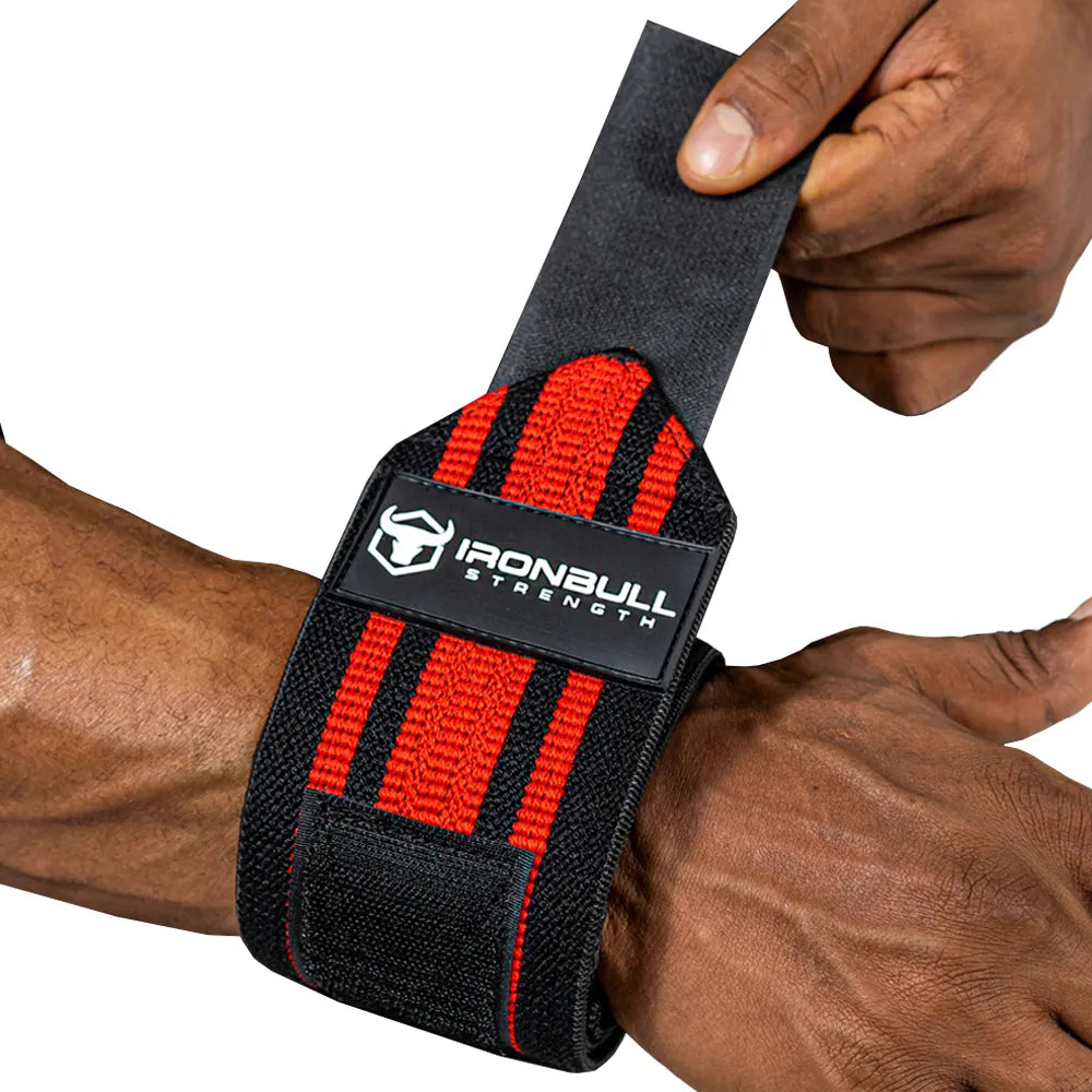 Should You Wear Wrist Wraps For Curls?
